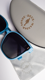 Óculos de Sol Azul Claro Lente Preta RM1015