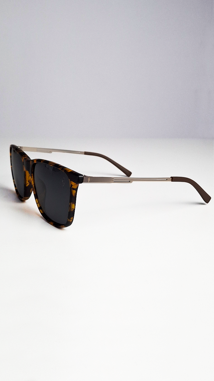 Óculos de Sol Tortoise Lente Preta SL1171