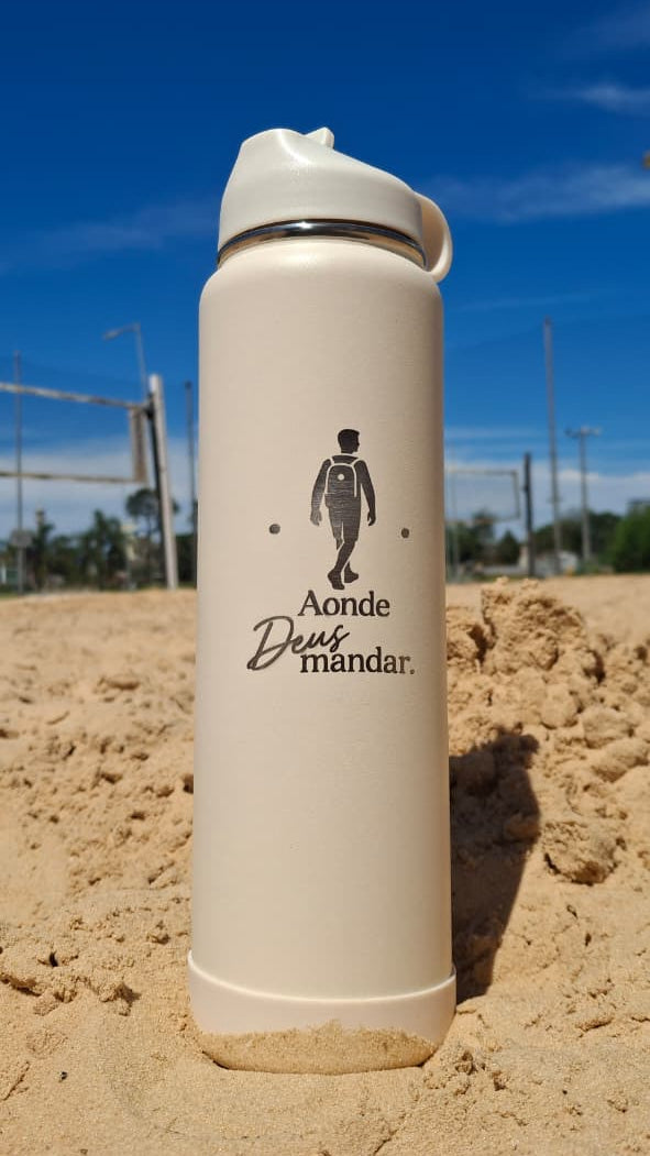 GARRAFA TÉRMICA ADM CLASSIC NA PRAIA