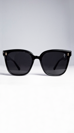 Óculos de Sol Preto Lente Preta RM1015